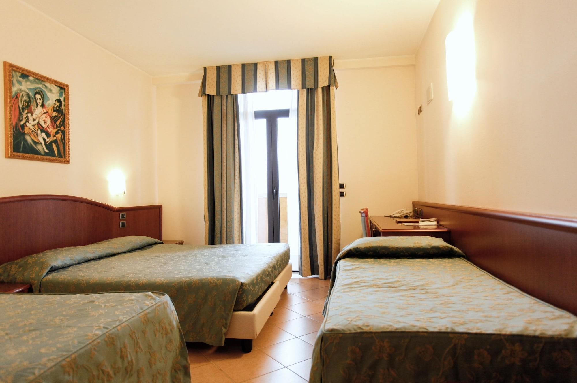 Garda Family House Hotel Castelletto Di Brenzone Exterior photo