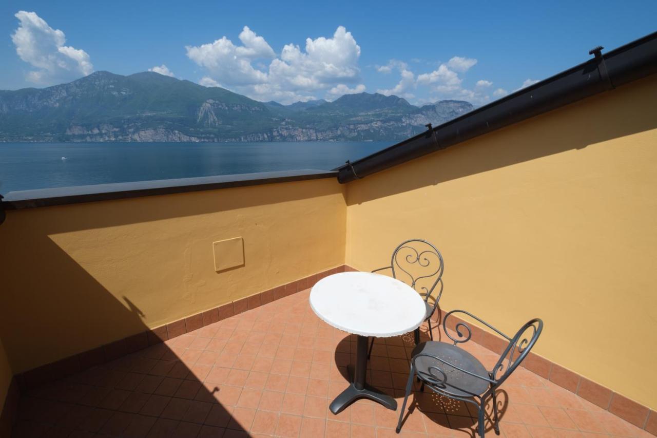 Garda Family House Hotel Castelletto Di Brenzone Exterior photo